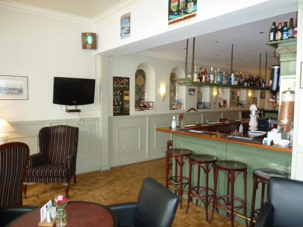 Hotel Centraal Харлинген Екстериор снимка