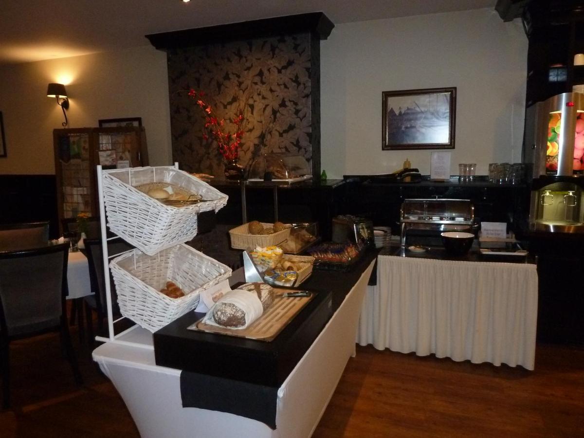 Hotel Centraal Харлинген Екстериор снимка